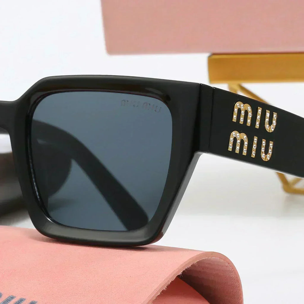 Luxury Square Frame Universal Sunglasses 4018 – UV400 Protection Sunglasses