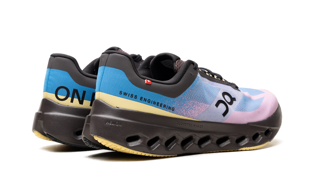 On Shoes Cloudsurfer Next "Malibu/Raspberry" 3ME30024291