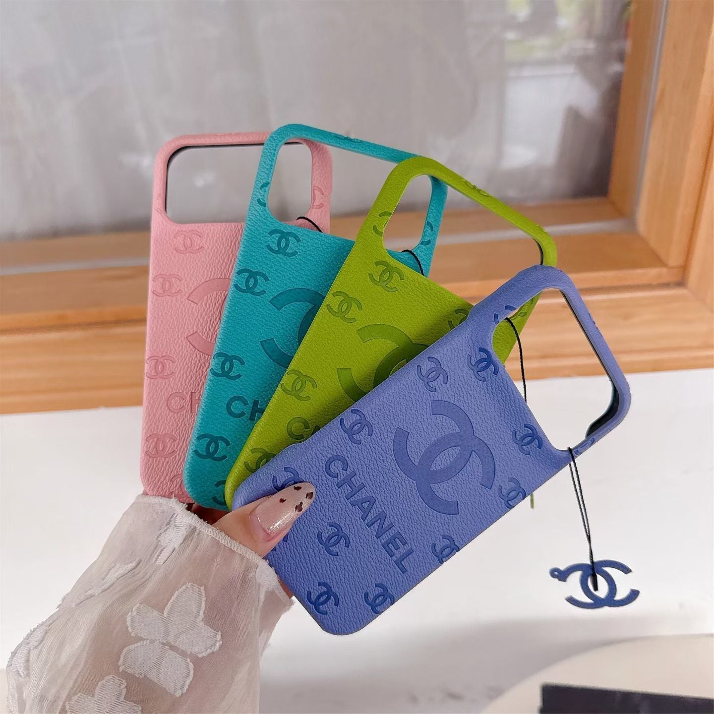 Luxury Phone Case For iPhone 17 / 16 / 15 / 14