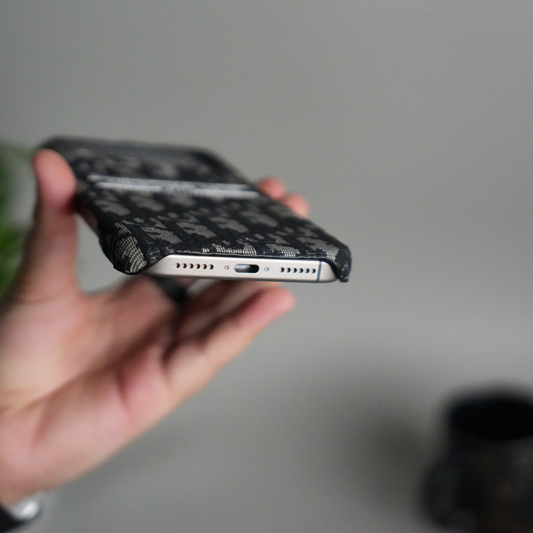 Luxury Design Case For iPhone 17 / 16 / 15 / 14