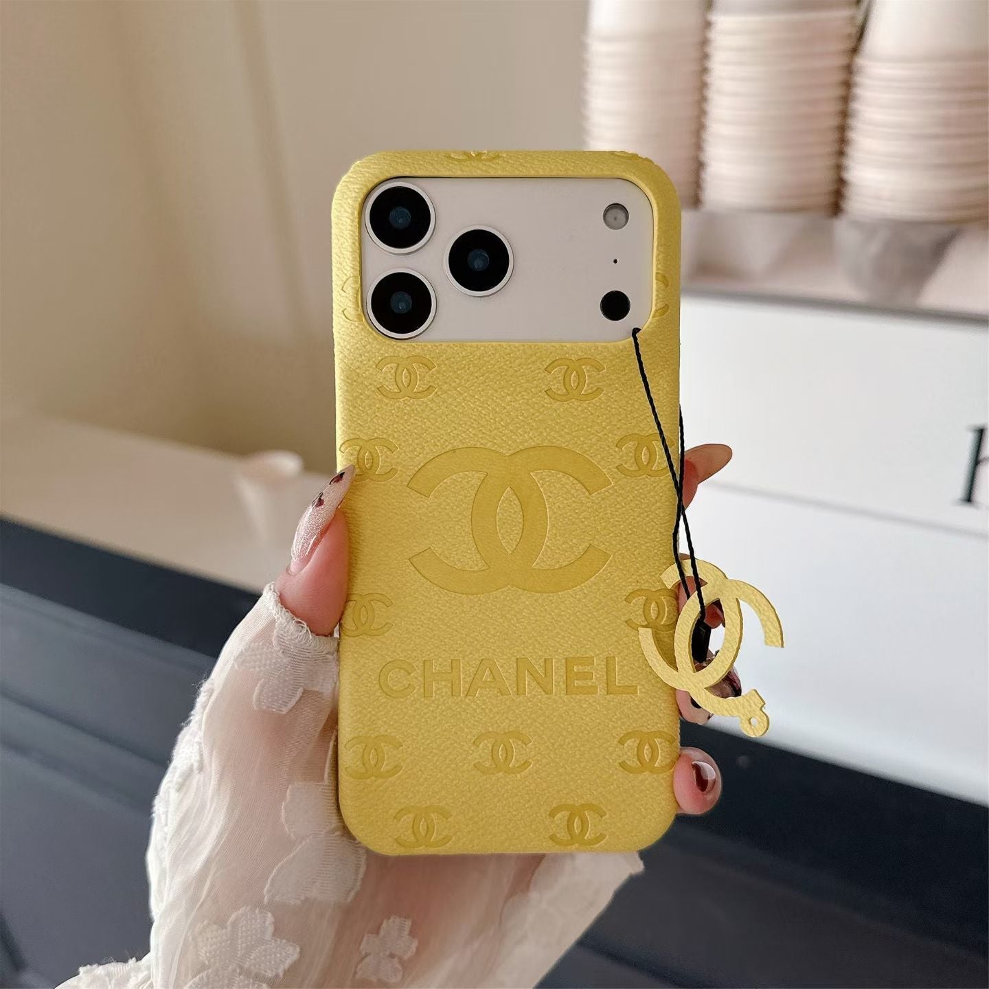 Luxury Phone Case For iPhone 17 / 16 / 15 / 14