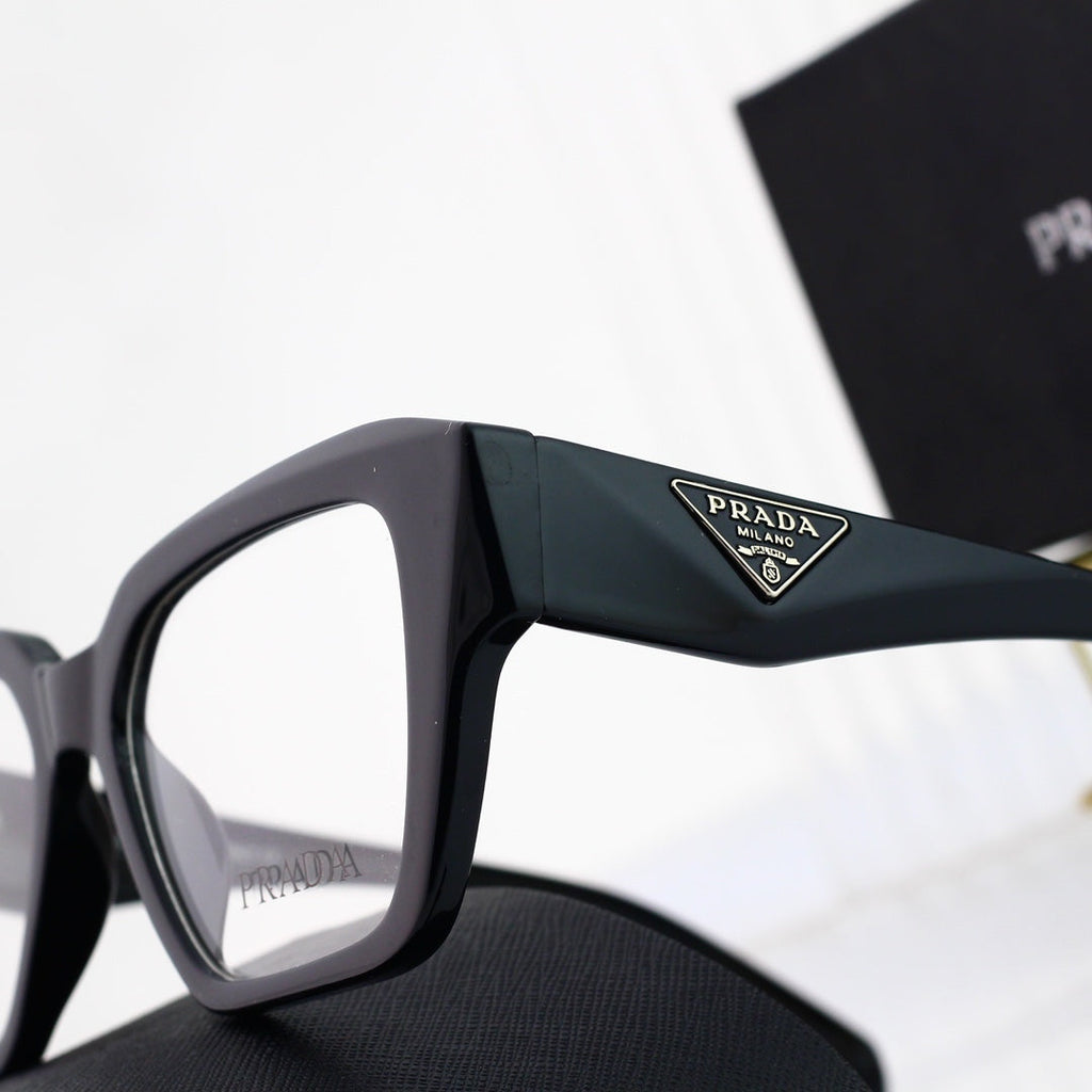 Retro Classic Triangle Logo Glasses Sunglasses – UV400 Protection Sunglasses
