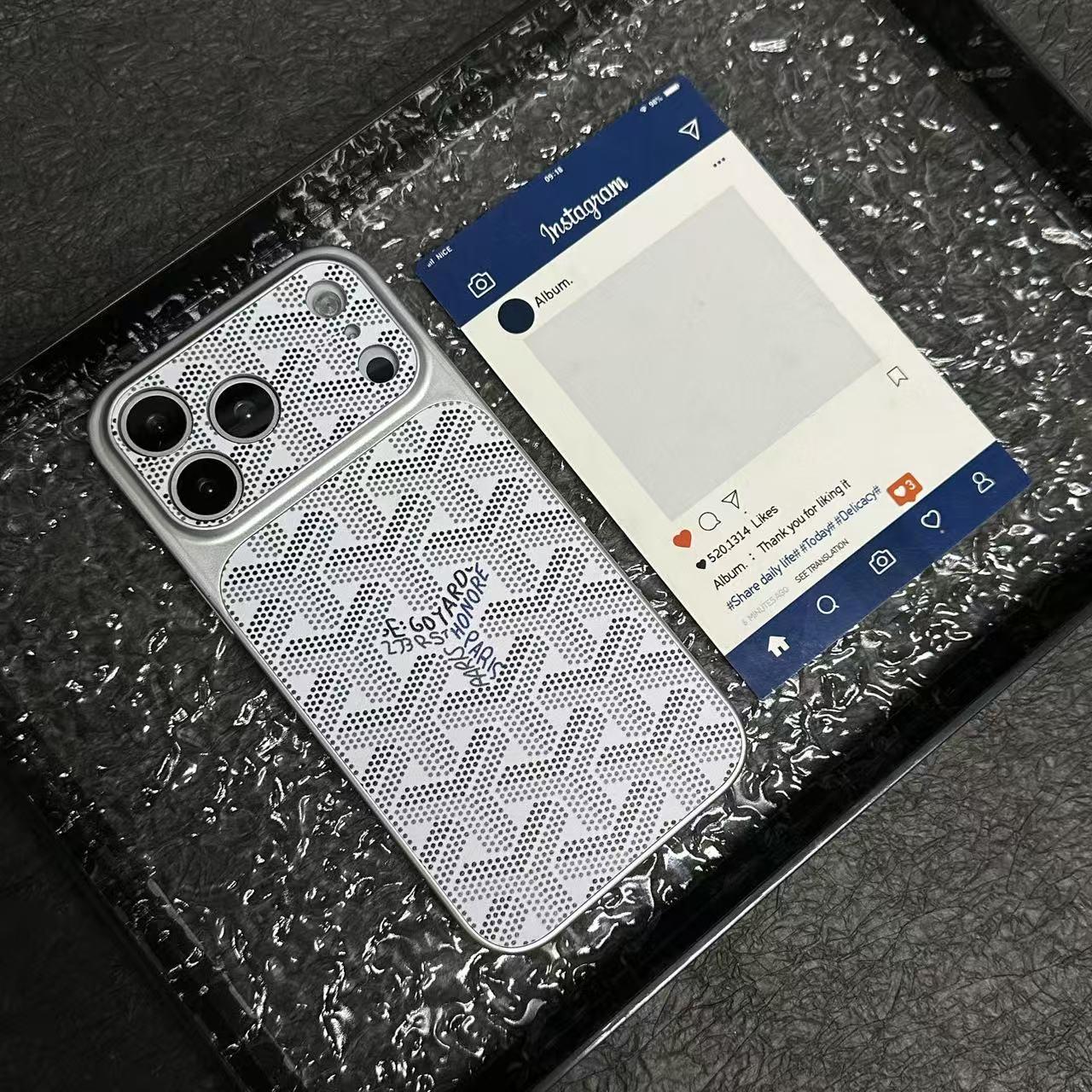 G-Y Stylish Embossed Texture Case for iPhone – Slim Luxury Protective Cover