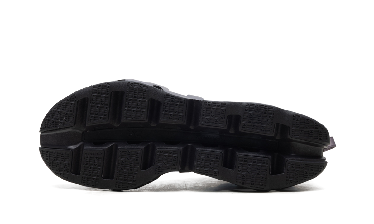 K-Tech 1 "Kith Shark Ox" 3MG10776093